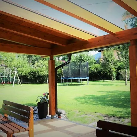 Umfahrer アパート *